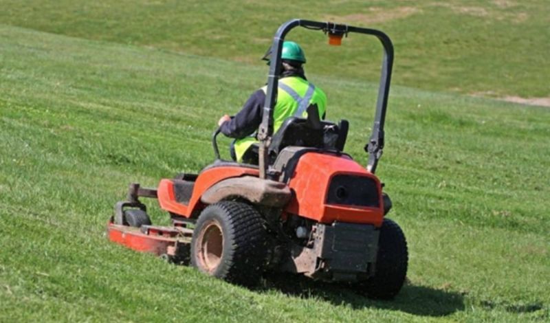 Riding Mower Won't Go Uphill