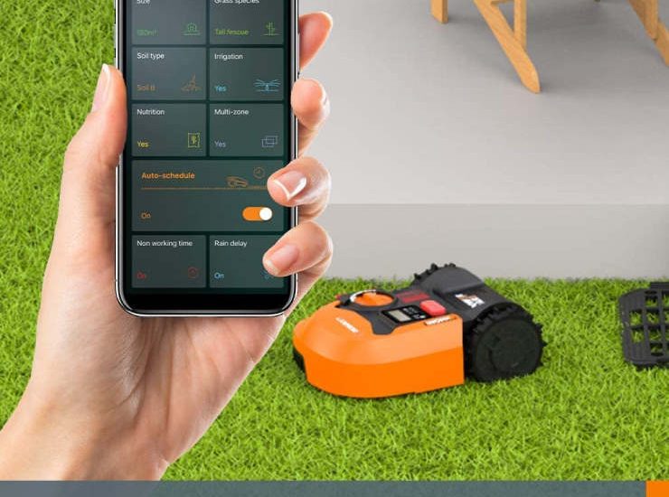 Worx WR140 robotic Lawn Mower2