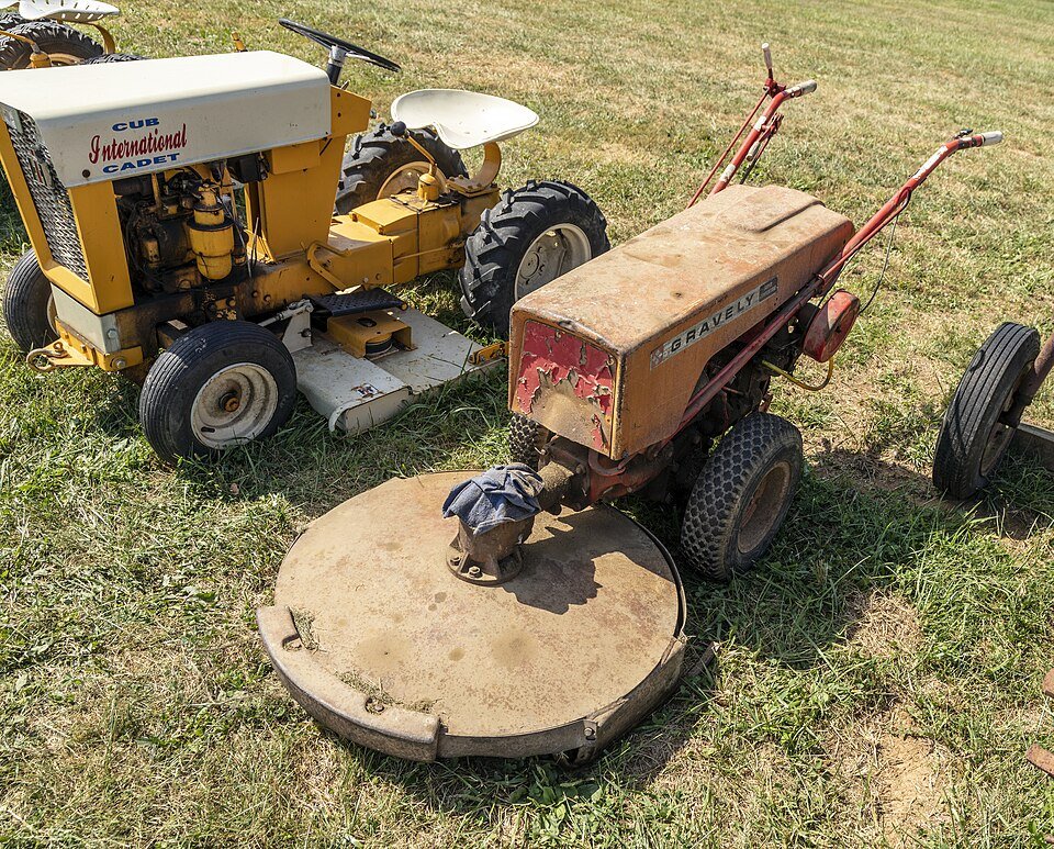 Cub Cadet Vs Husqvarna -Which One Should You Choose?