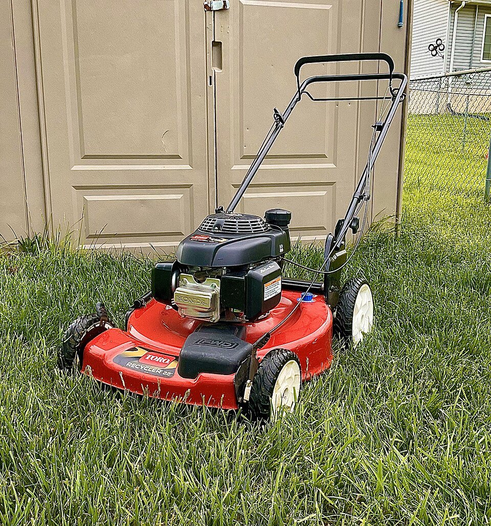 Toro Vs John Deere Zero Turn Mowers -Which One Should You Choose?